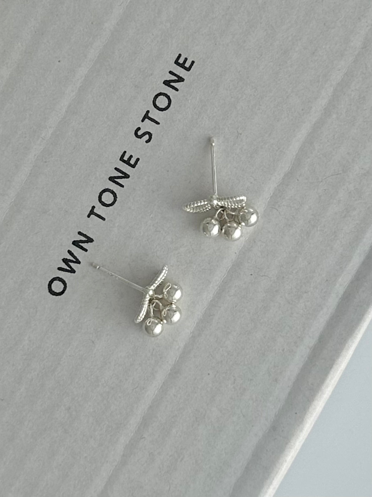 Bow Grape Earrings