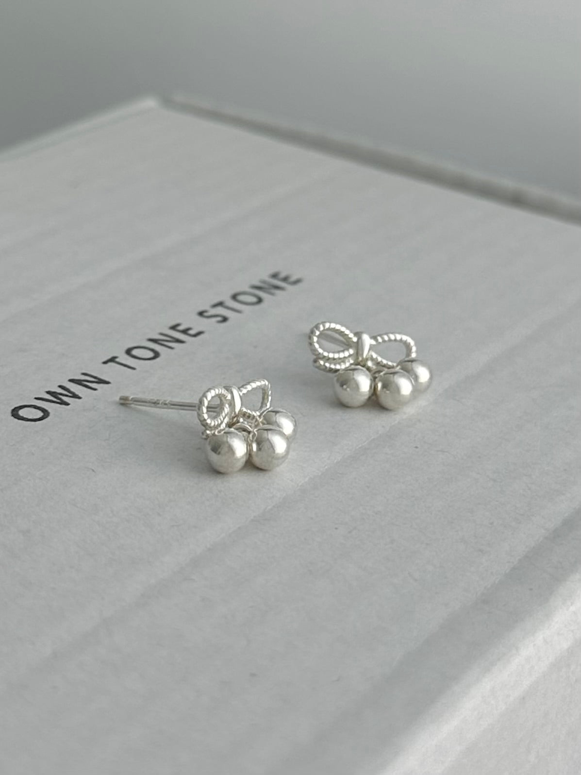 Bow Grape Earrings