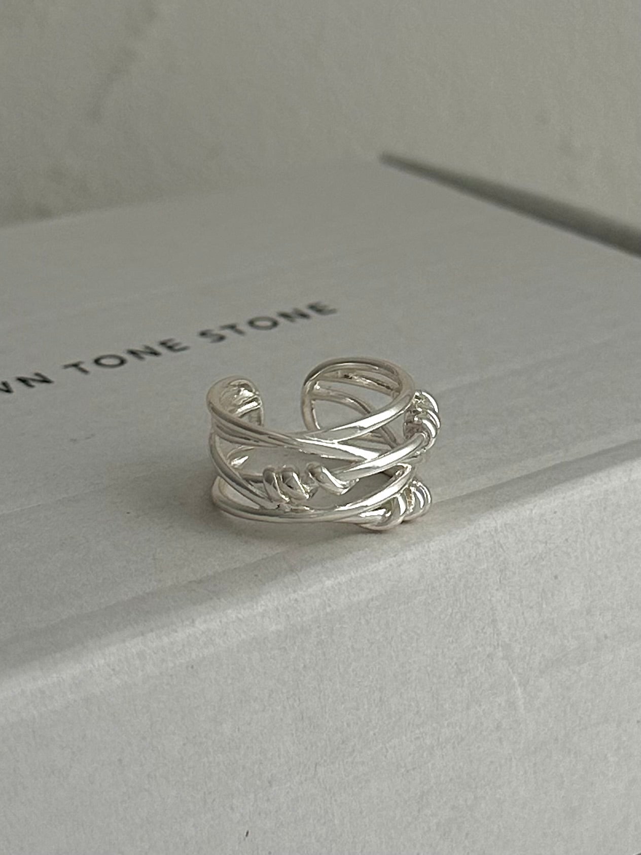 Five-Layer Knot Ring